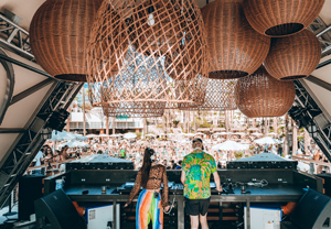 elia beach club DJ
