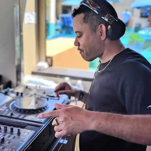 Sapphire Pool DJ