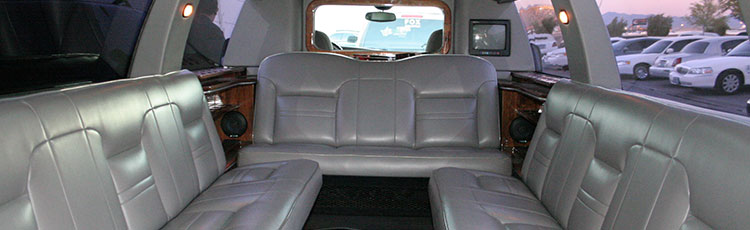 8 Passenger superstretch Limousine